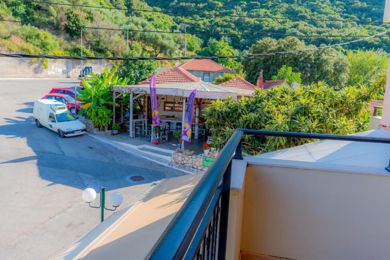 Valsamis Villa Apartments Poros  Ngoại thất bức ảnh