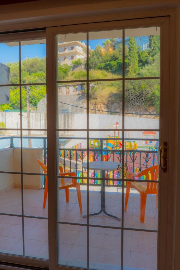 Valsamis Villa Apartments Poros  Ngoại thất bức ảnh