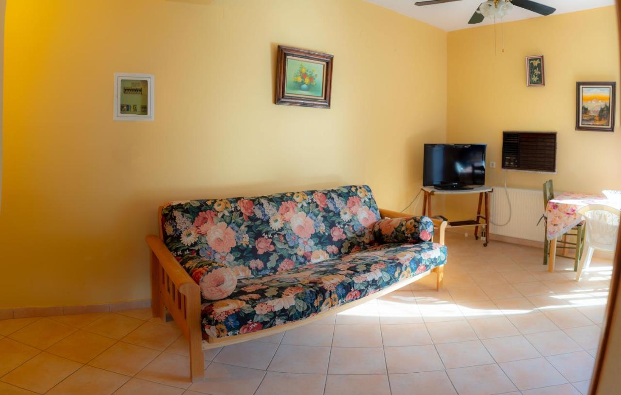 Valsamis Villa Apartments Poros  Ngoại thất bức ảnh